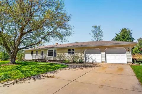 3003 Marvin Ct, Cross Plains, WI 53528