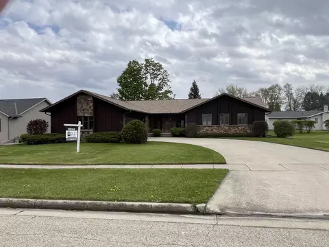 713 W Spring St, Waupun, WI 53963