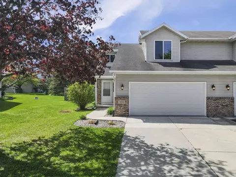 308 W Clover Ln, Cottage Grove, WI 53527