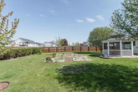 Exterior - 206 Cedar Ave, Delavan, WI 53115 photo 6 of 8
