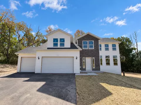 11246 N Hillside Rd, Edgerton, WI 53534