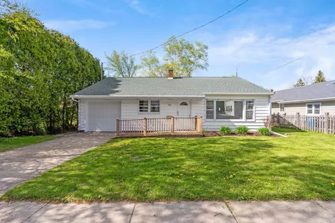310 W Nevada Ave, Oshkosh, WI 54901