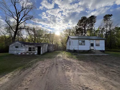 947 Meyer Rd, Mauston, WI 53948