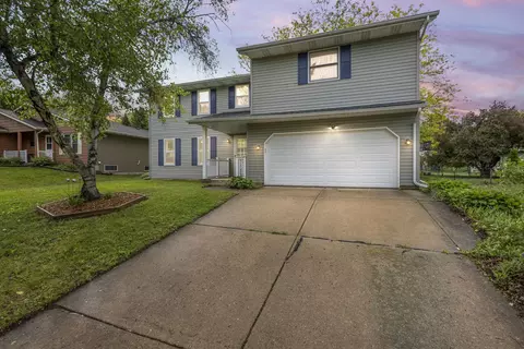 3110 Clove Dr, Madison, WI 53704
