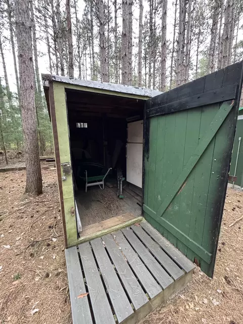 N2343 E Pine Circle, Redgranite, WI 54970 photo 9