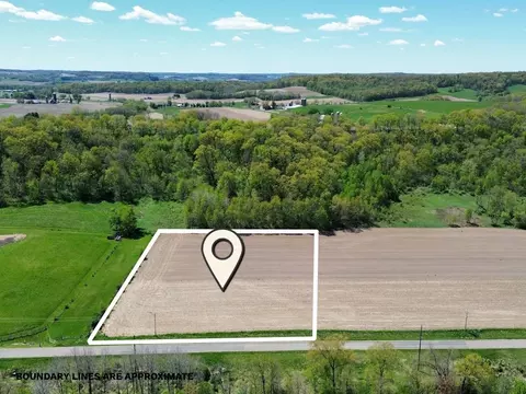 2 33ac Ski Hill Rd, Reedsburg, WI 53959