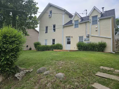 506 E Cook St, Portage, WI 53901