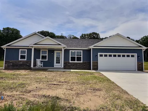 2929 Blue Jay Ln, Portage, WI 53901