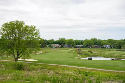 53 Golf Pkwy, Madison, WI 53704