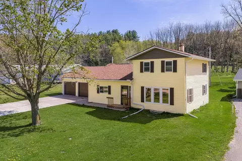 25582 Rockbridge School St, Richland Center, WI 53581