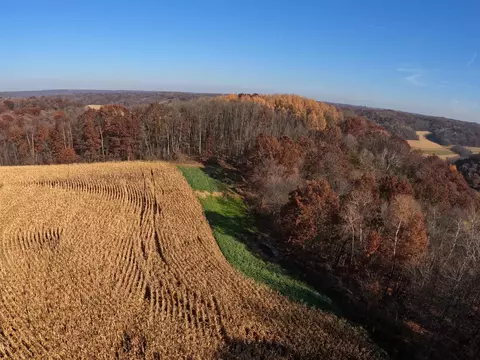 999 Bennett Ln, Richland Center, WI 53581