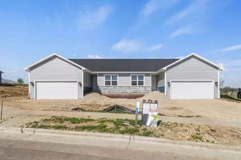 1408 Lilac Ln, Stoughton, WI 53589