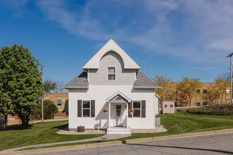718 Fairview St, Blanchardville, WI 53516
