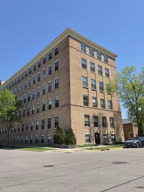 123 N Blount St #502, Madison, WI 53703