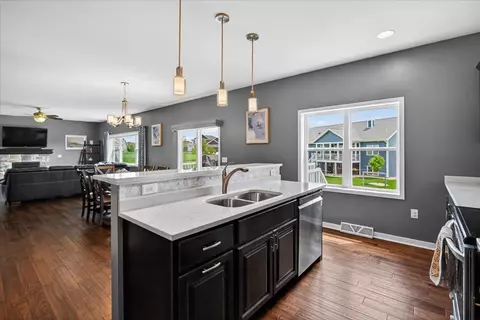 Kitchen - 4416 Eagle Ridge Ln, Windsor, WI 53598 photo 5 of 7