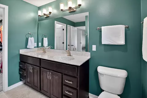 Bath - 4416 Eagle Ridge Ln, Windsor, WI 53598 photo 5 of 8