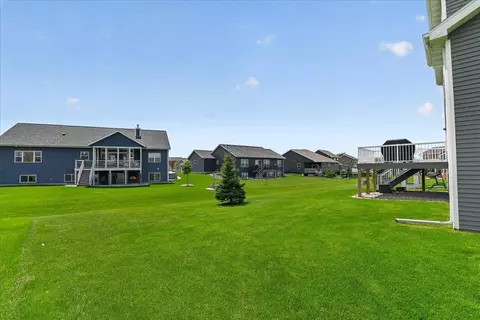 Exterior - 4416 Eagle Ridge Ln, Windsor, WI 53598 photo 5 of 9