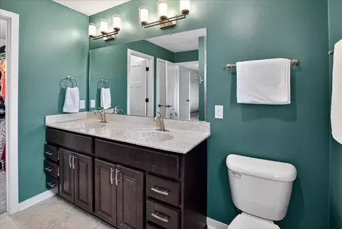 Bath - 4416 Eagle Ridge Ln, Windsor, WI 53598 photo 5 of 8