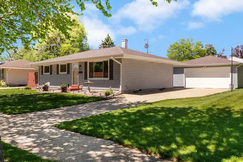1510 Sylvester St, Janesville, WI 53546