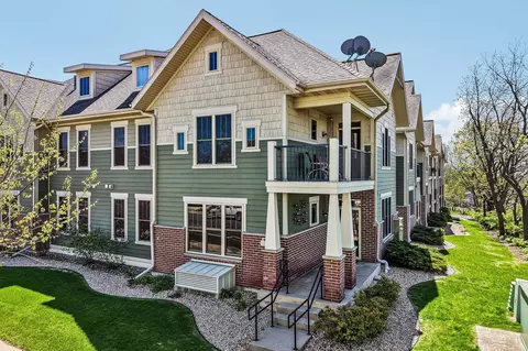 8253 Mayo Dr #312, Madison, WI 53719