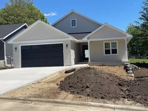 517 Alan Dr, Mount Horeb, WI 53572