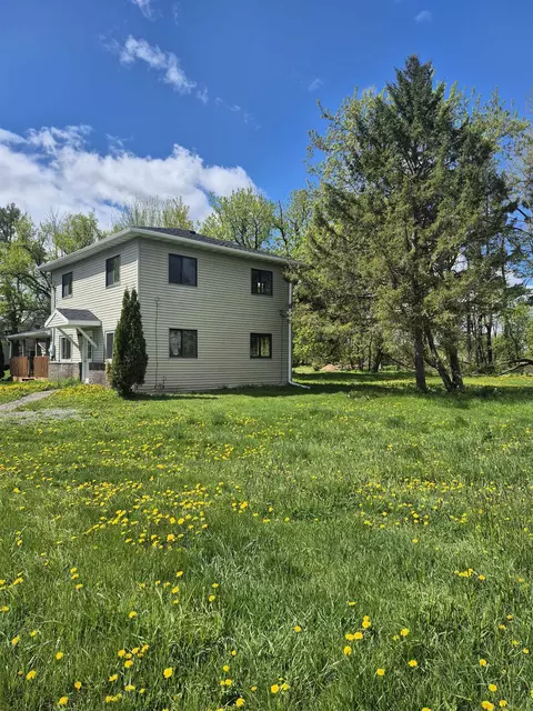 114 S Sechlerville Rd, Hixton, WI 54635