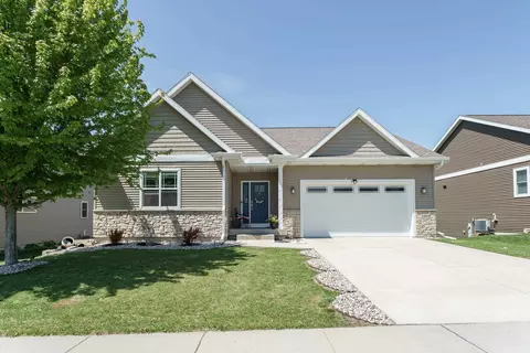 1910 Swainson Dr, Verona, WI 53593