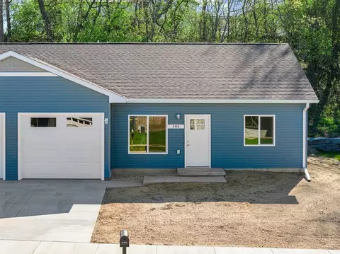 2442 Russell Ct, Reedsburg, WI 53959