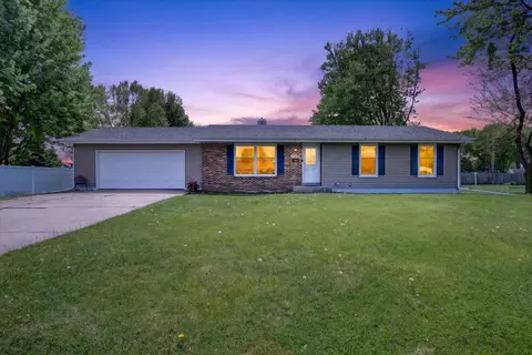 638 Chartier St, Janesville, WI 53546