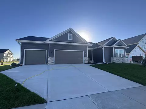 4499 Thrasher St, Middleton, WI 53562