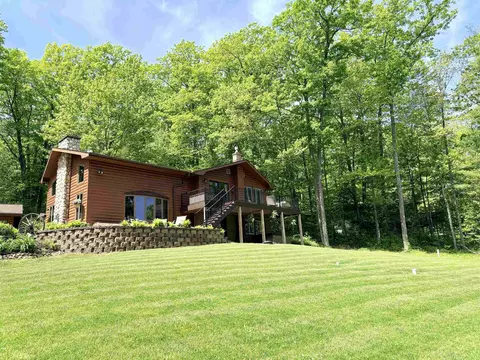 7136 Somo Ln, Rhinelander, WI 54501