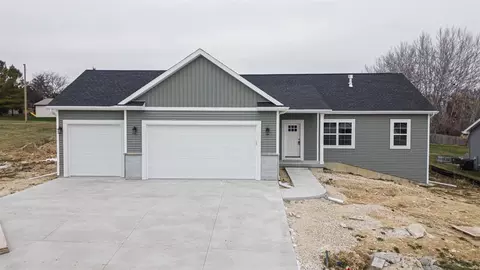 409 Ridge Ct, Orfordville, WI 53576