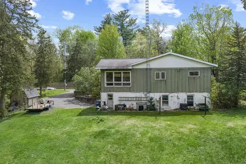 719 Silver Lake Dr, Portage, WI 53901