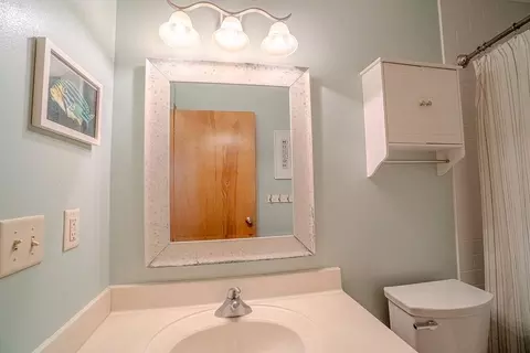 Bath - 897 Sumac St, Oregon, WI 53575 photo 5 of 8