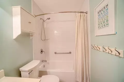 Bath - 897 Sumac St, Oregon, WI 53575 photo 6 of 8