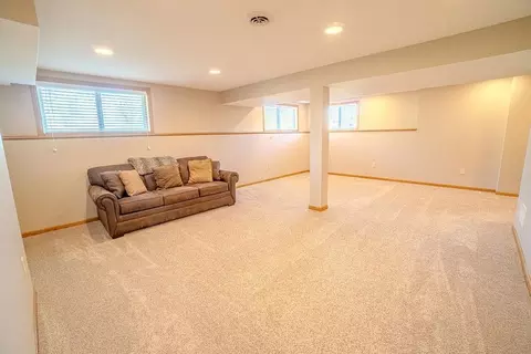 Living - 897 Sumac St, Oregon, WI 53575 photo 4 of 4