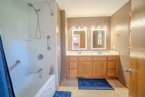 Bath - 897 Sumac St, Oregon, WI 53575 photo 1 of 8
