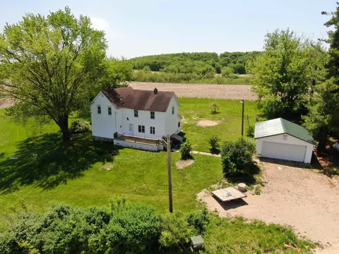 21598 Mccormick Rd, Gays Mills, WI 54631