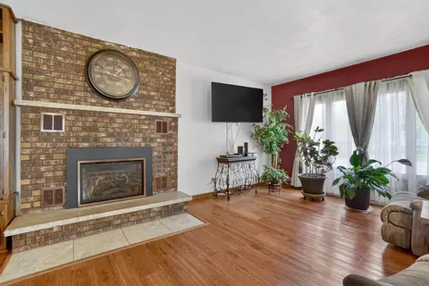 415 N High St, Randolph, WI 53956