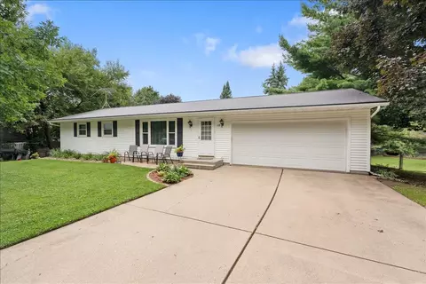 118 Violet Cir, Madison, WI 53714