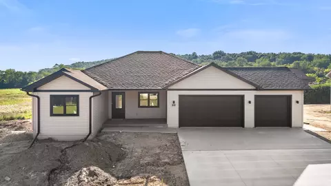 321 Roosevelt St, Baraboo, WI 53913