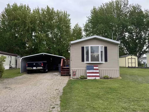 560 W 21st St #114, Monroe, WI 53566