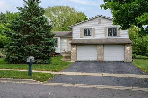 5830 Oxbow Bnd, Madison, WI 53716