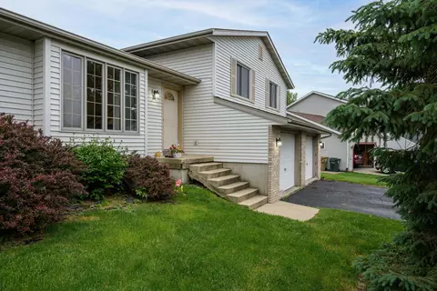 5830 Oxbow Bnd, Madison, WI 53716