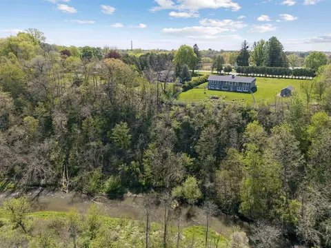1608 County B Rd, Platteville, WI 53818