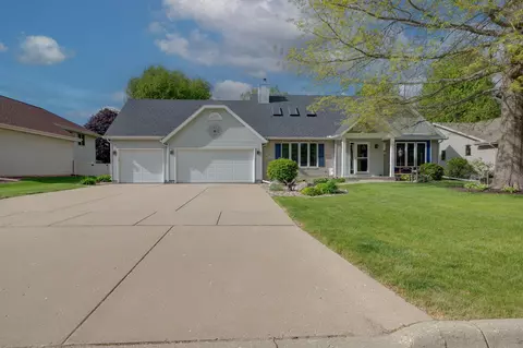 3517 Kingsbridge Dr, Janesville, WI 53546