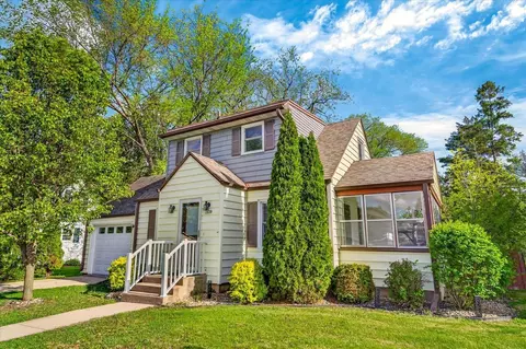 1438 Ray St, Black Earth, WI 53515