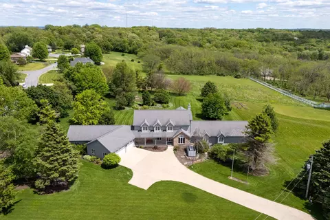 3576 Timber Ln, Cross Plains, WI 53528