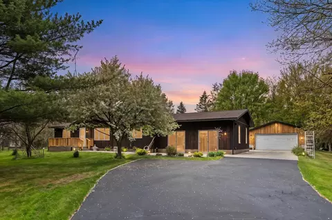 w6467 39th Street East, New Lisbon, WI 53950
