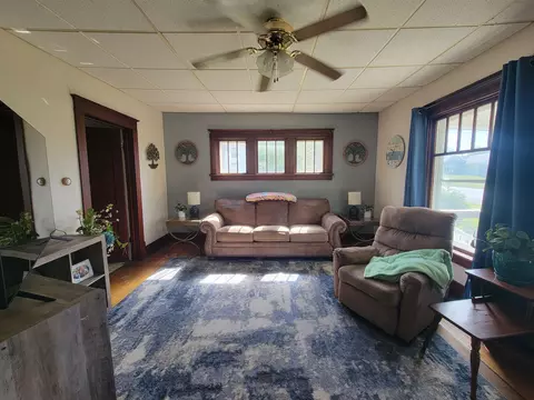 323 Janesville St, Janesville, WI 53548